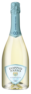 Eine elegante Flasche Doppio Passo Alternativa, alkoholfrei, mit einem hellblauen Etikett und goldenen Akzenten.