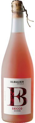 Die Flasche zeigt ein ansprechendes Design mit dem Schriftzug 'Secco Rosé' und einem großen, stilisierten 'B' auf dem Etikett.