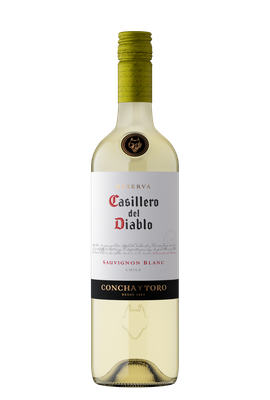 Die Flasche zeigt den berühmten Casillero del Diablo Sauvignon Blanc, bekannt für seinen frischen Geschmack und die ansprechende Präsentation.