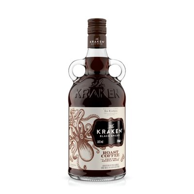 Die Flasche zeigt eine Kombination aus schwarzem Rum und Kaffeegeschmack, umgeben von einem faszinierenden Kraken-Illustration.