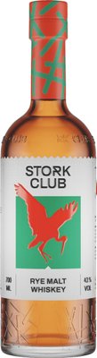 Eine Flasche Stork Club Rye Malt Whiskey mit einem auffälligen roten und grünen Etikett, das einen stilisierten Storch zeigt.