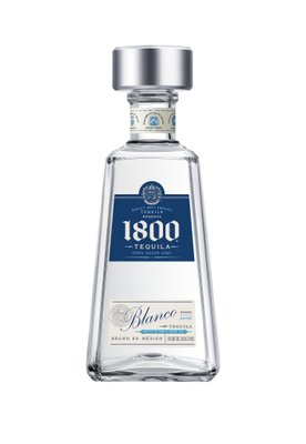 Eine elegante Tequila-Flasche mit klarer Flüssigkeit und einem silbernen Deckel, beschriftet mit '1800 Tequila Blanco'.