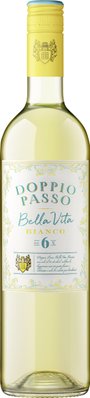 Der elegante Weißwein Doppio Passo Bella Vita in einer transparenten Flasche, die frische und Leichtigkeit verspricht.
