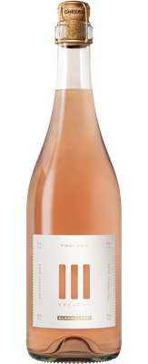 Die Flasche hat ein minimalistisches Etikett mit goldenen Akzenten und der Aufschrift 'Pinot Noir' in klarer Schrift.