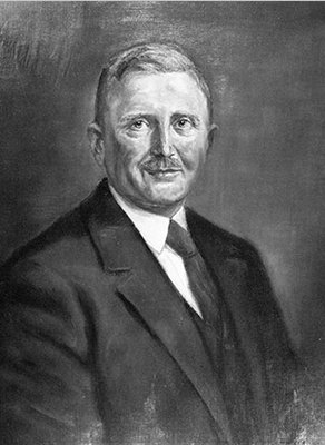 Porträt eines historischen Mannes in formeller Kleidung