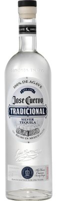 Die Flasche zeigt das Etikett 'Silver Tequila', umgeben von feinen Details, die die Geschichte und Qualität des Produkts betonen.